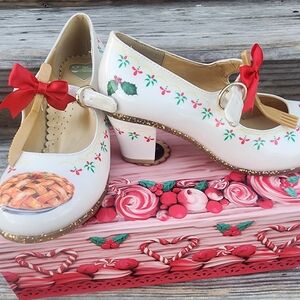 Hot Chocolate Design Holiday Heels